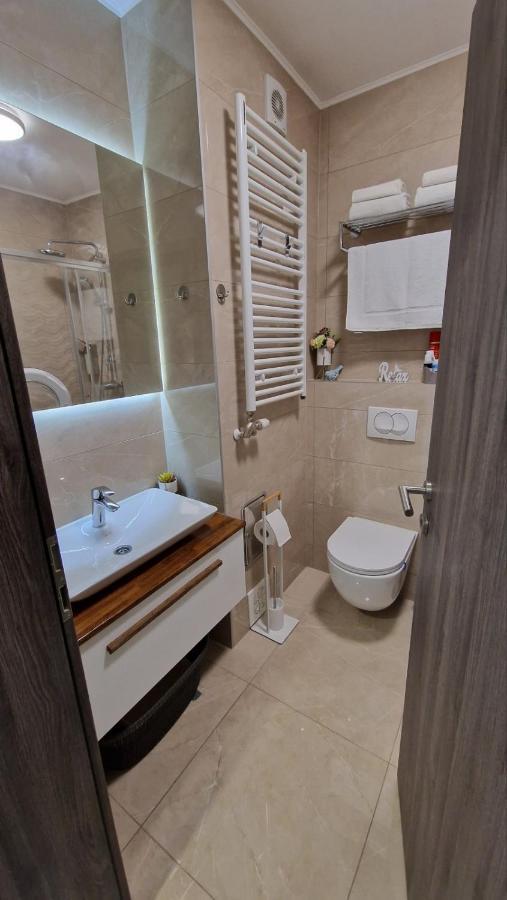 Tuzla Trg - Tuzla Square Apartment ภายนอก รูปภาพ